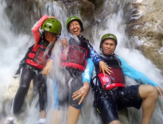 Kawasan Falls Canyoneering Badian - Kawasan Falls Canyoneering